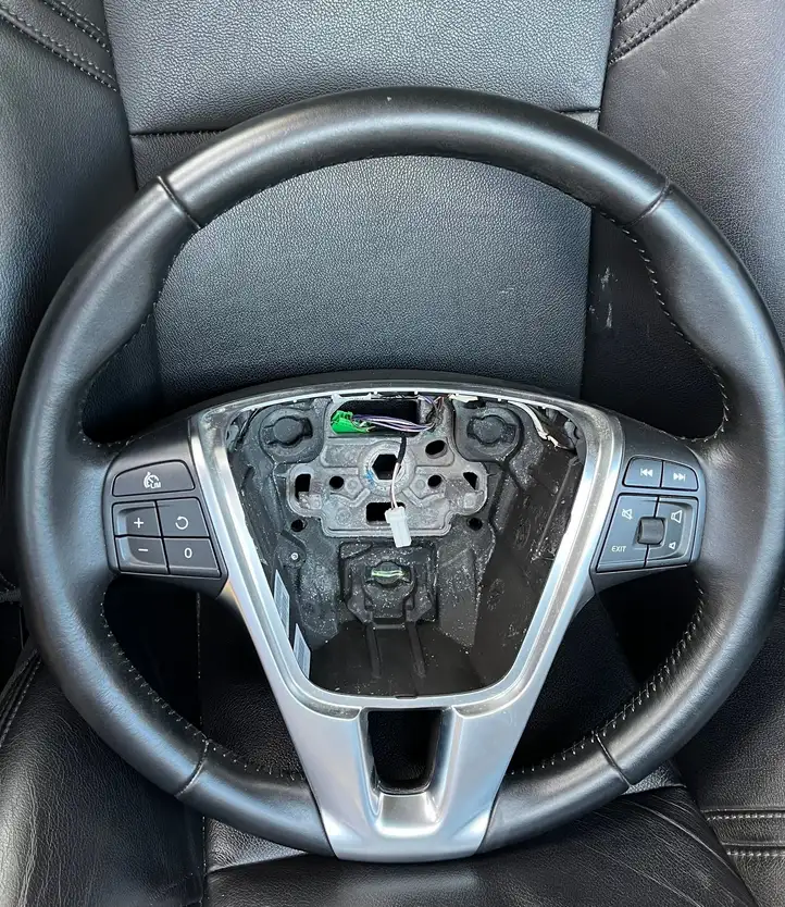 Volvo V40 Cross country (2016 - 2019) P31455089 Руль — фото 2
