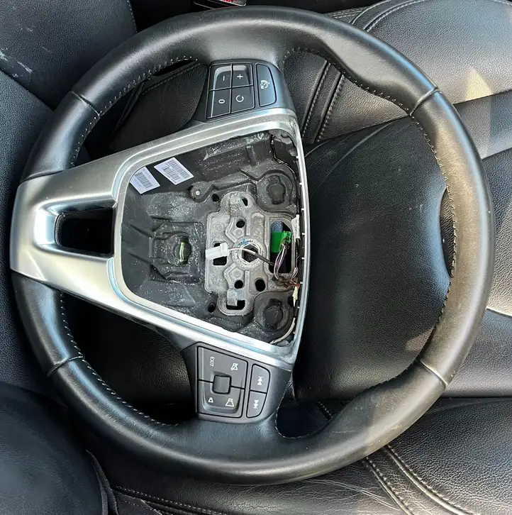 Volvo V40 Cross country (2016 - 2019) P31455089 Руль — фото 3