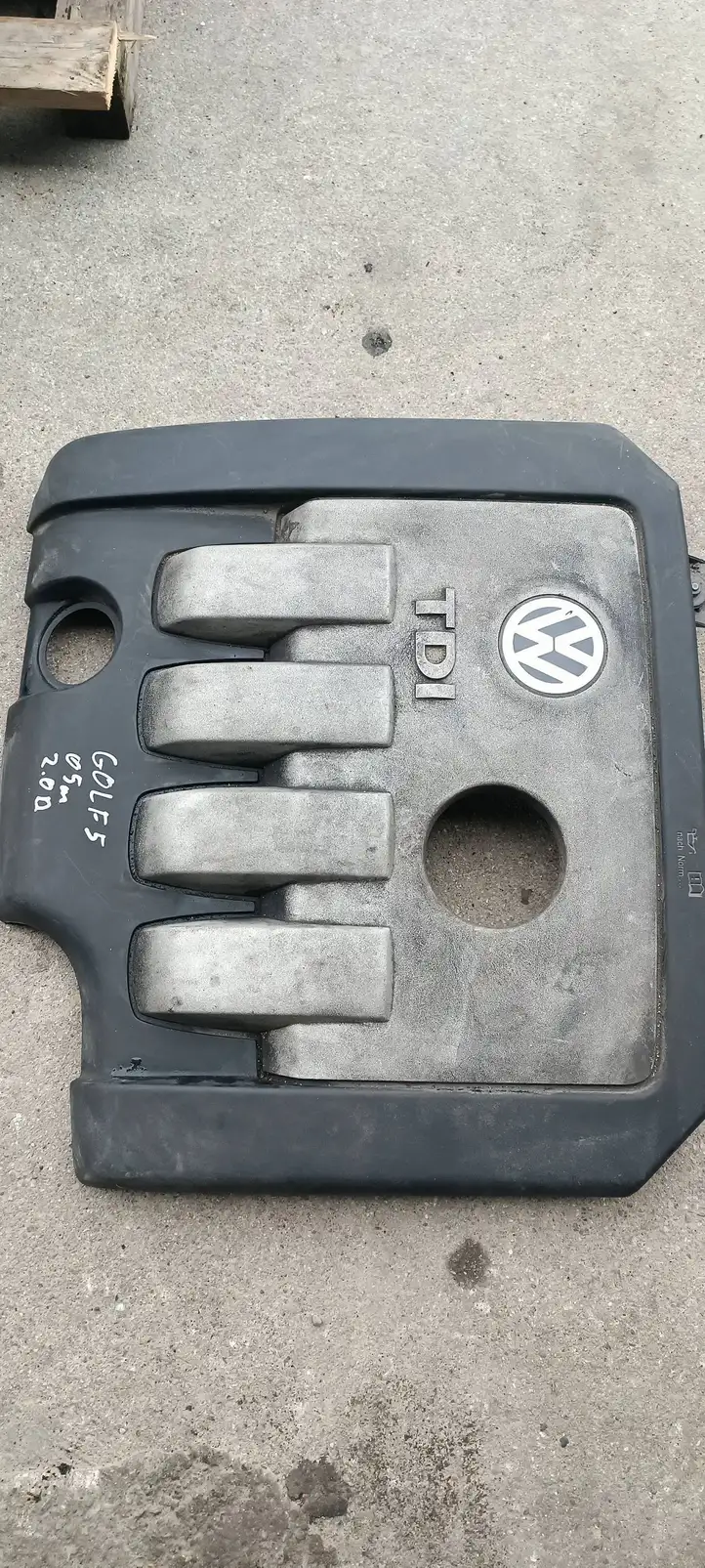 Volkswagen Touran I (2003 - 2010) 03G103925C Крышка двигателя декоративная — фото 1