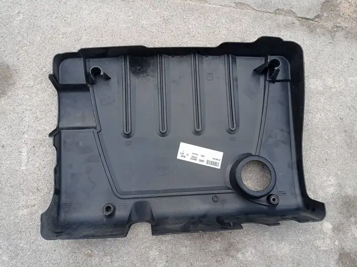 Opel Vectra C (2005 - 2009) 315829598 Крышка двигателя декоративная — фото 2