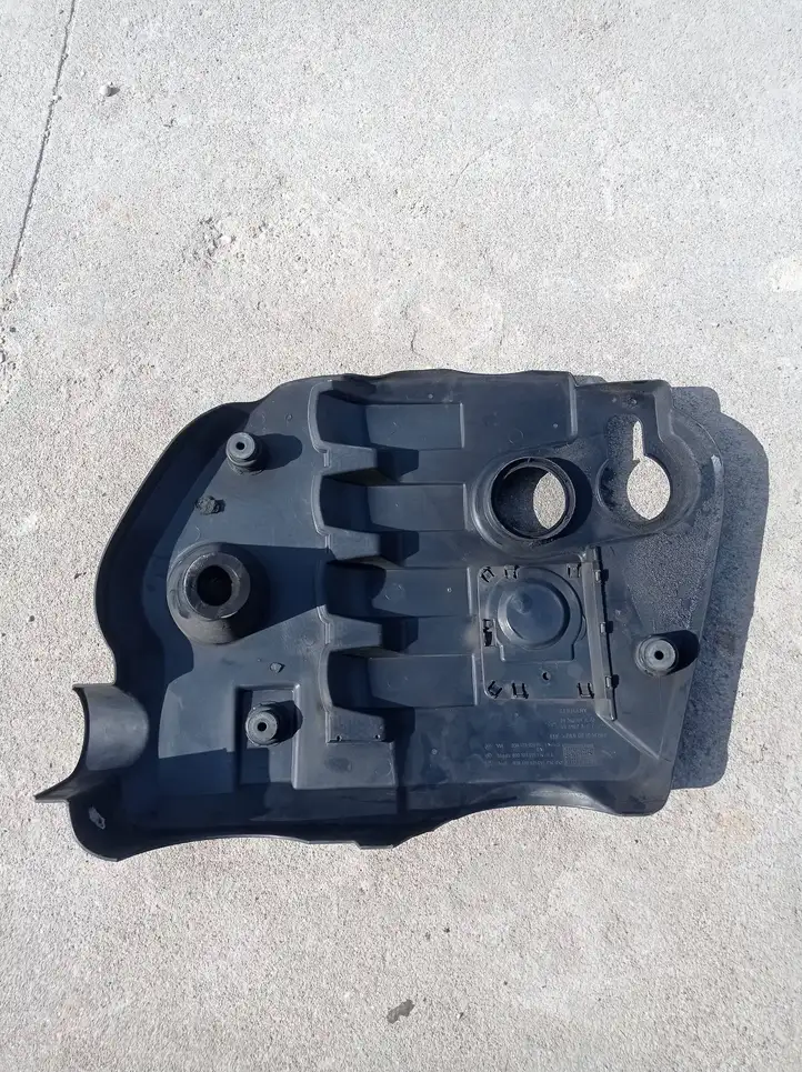 Skoda Octavia Mk2 (1Z) (2004 - 2013) 038103925 Крышка двигателя декоративная — фото 2