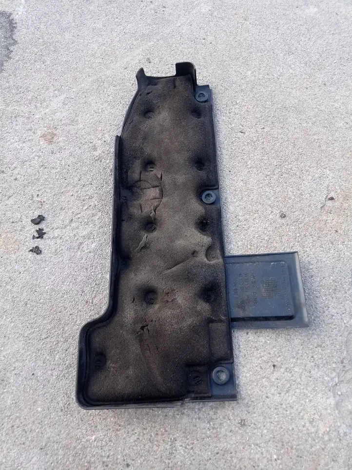 Opel Vectra B (1999 - 2002) 90573513 Крышка двигателя декоративная — фото 2