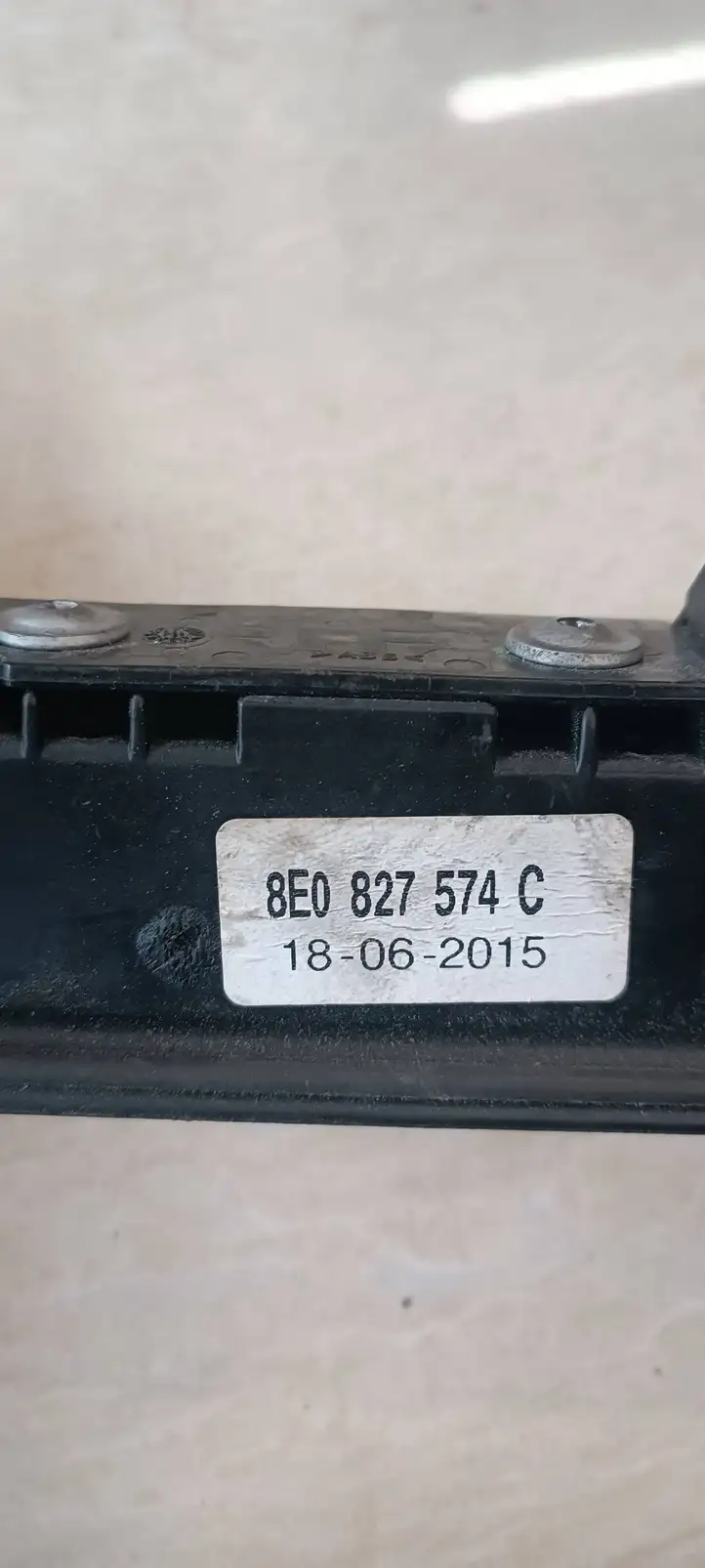 Audi A6 S6 C6 4F (2008 - 2011) 8E0827574C Подсветка номера — фото 2