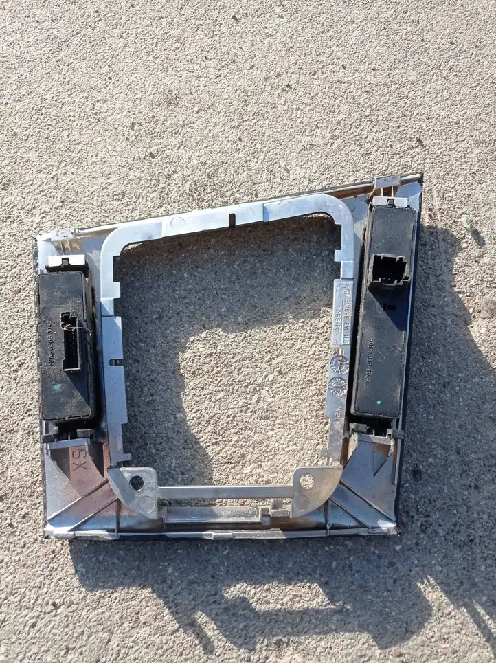 BMW 3 E46 (1998 - 2005) 8381514 Кнопка стеклоподъемников — фото 2