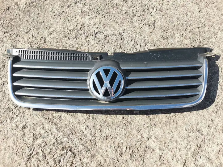 Volkswagen PASSAT B5.5 (2001 - 2005) 3B0853651J Передняя решетка — фото 1