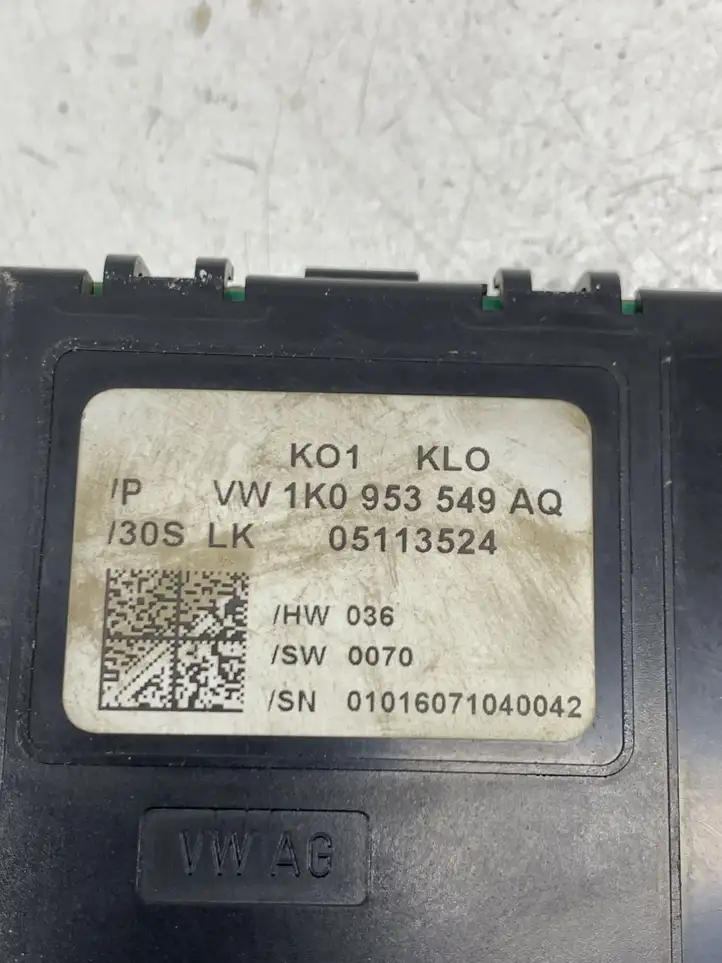 Volkswagen Touran I (2003 - 2010) 1K0953549AQ Датчик угла поворота руля — фото 3