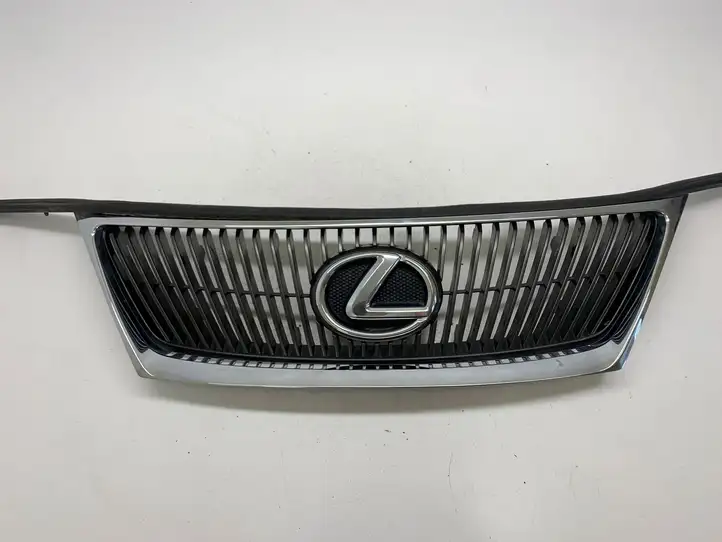 Lexus IS 220D-250-350 (2005 - 2010) 5271153010 Верхняя решетка радиатора — фото 1