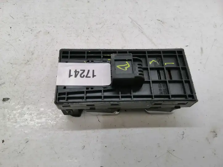 Audi A4 S4 B8 8K (2007 - 2011) 8K0959851 Блок кнопок стеклоподъемников — фото 4
