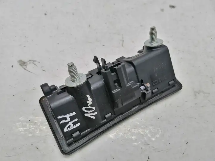 Audi A4 S4 B8 8K (2007 - 2011) 5N0827566B Ручка багажной двери — фото 4