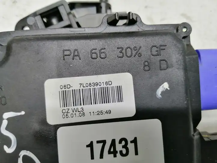 Volkswagen Golf V (2003 - 2009) 7L0839016D Замок задней двери — фото 4