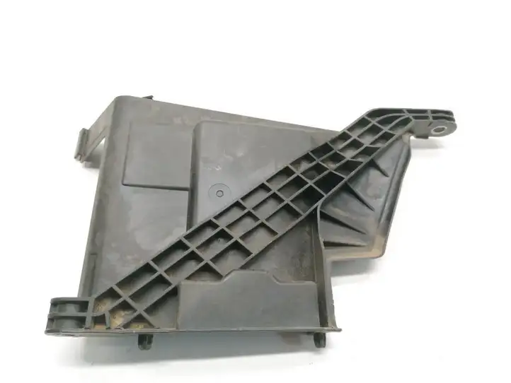 BMW 2 F45 (2014 - 2021) 7351482 Крышка ящика аккумулятора — фото 2