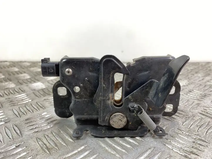 Dodge Durango (2013 - )   Замок капота