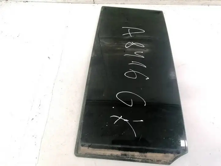 Volkswagen Touran I (2003 - 2010)   Маленькое стекло 