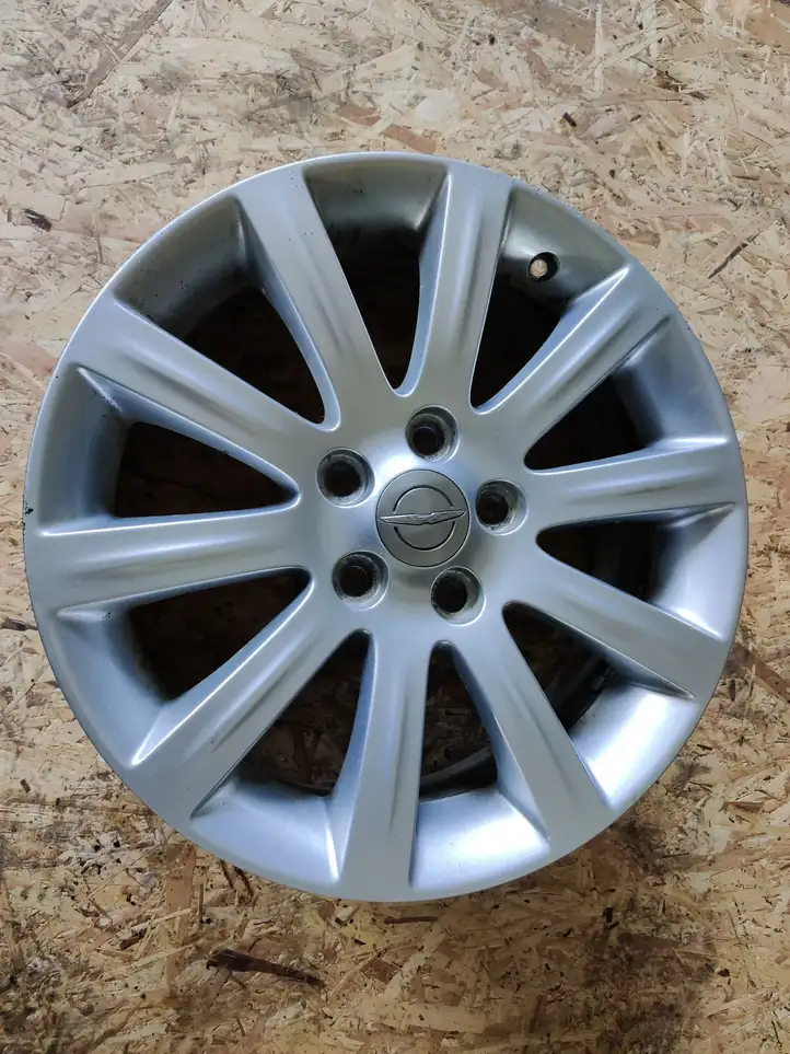 Chrysler 200 (2011 - 2014) 1KW34TRMAA Легкосплавный колесный диск R17 — фото 1