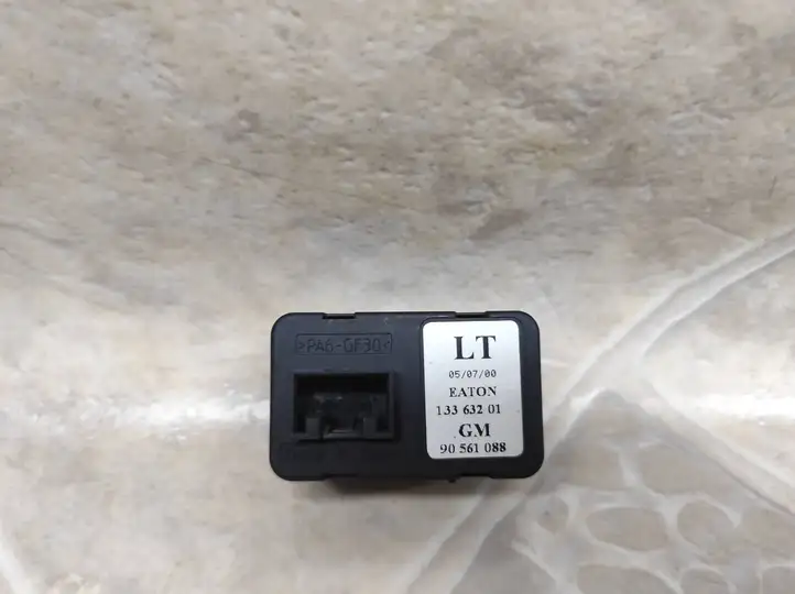 Opel Astra G (1998 - 2004) 13363201 Блок кнопок стеклоподъемников — фото 2