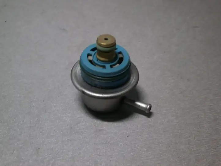 Smart ForTwo I (2000 - 2007) 0000781889 Регулятор давления топлива — фото 1