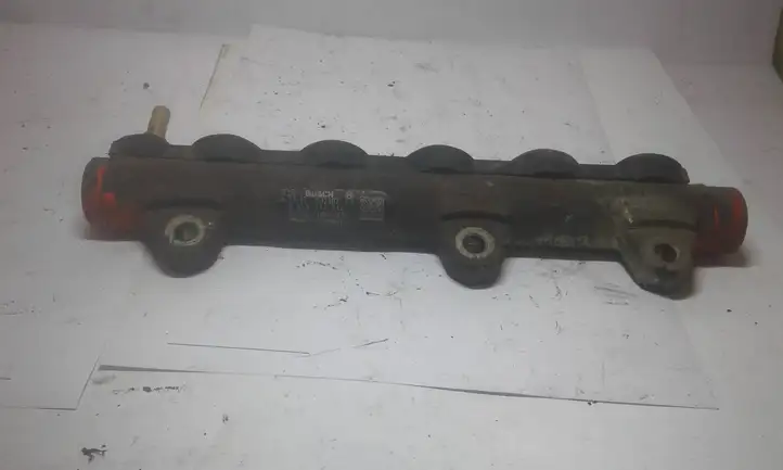Opel Vivaro (2006 - 2014) H82426550 Магистральная топливная трубка — фото 1