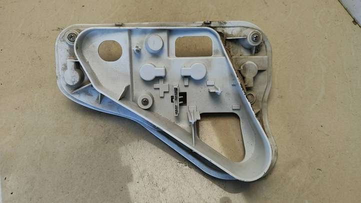 Opel Astra (2004 - 2009)  417045 Держатель крышки лампы заднего фонаря