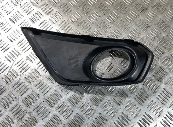 Volvo C30 (2010 - 2013) 31298171 Решетка противотуманной фары — фото 2