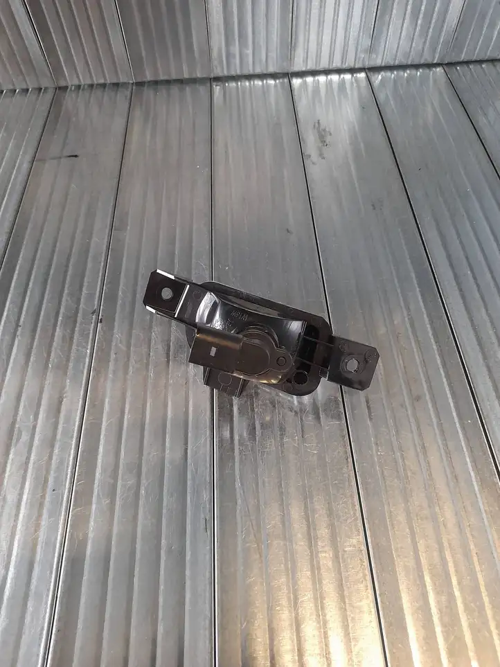 Volkswagen Tiguan (2011 - 2016) 5N0941072A Подсветка номера — фото 2