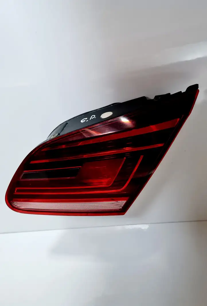 Volkswagen PASSAT CC (2012 - 2017) 3C8945308P Задний фонарь в крышке багажника — фото 1