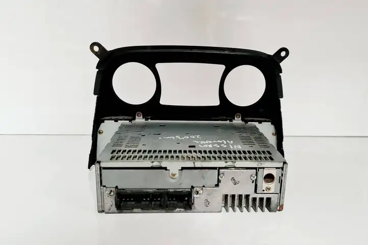 Nissan Almera N16 (2000 - 2010) CL0449Y0035060 Магнитола / мультимедийная система — фото 3