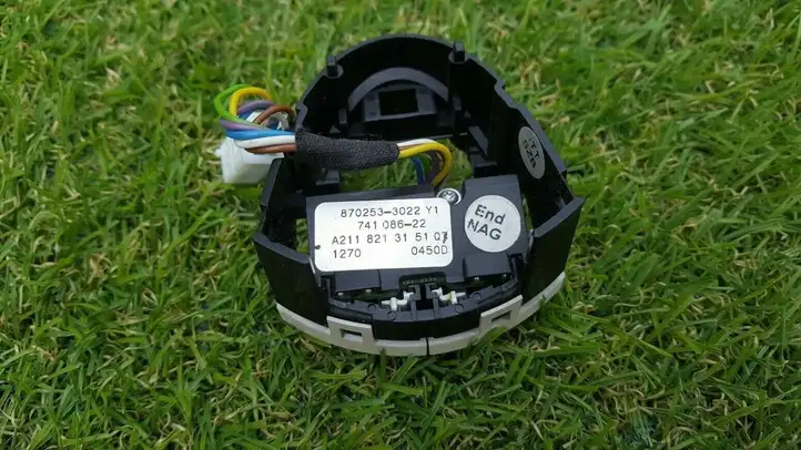 Mercedes-Benz E W211 (2002 - 2009) A2118213151 Другие включатели / ручки/ переключатели — фото 2
