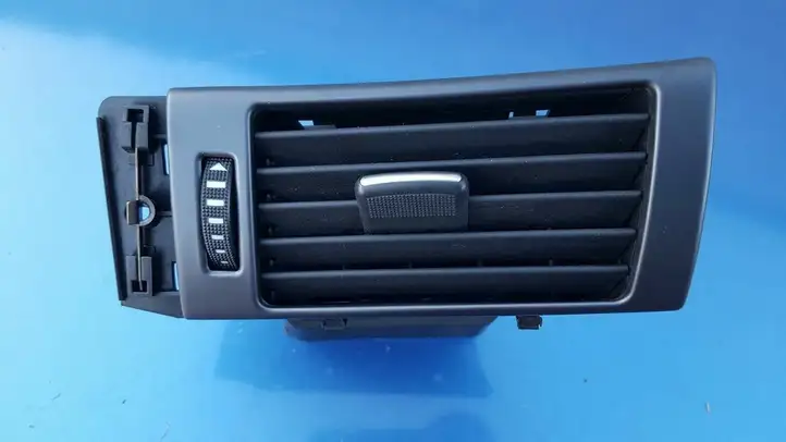 Audi A6 S6 C5 4B (2001 - 2004) 4B2820901 Боковой воздушный дефлектор — фото 4
