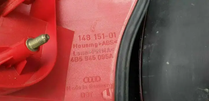 Audi A6 S6 C5 4B (2001 - 2004) 4B5945096A Комплект задних фонарей — фото 9