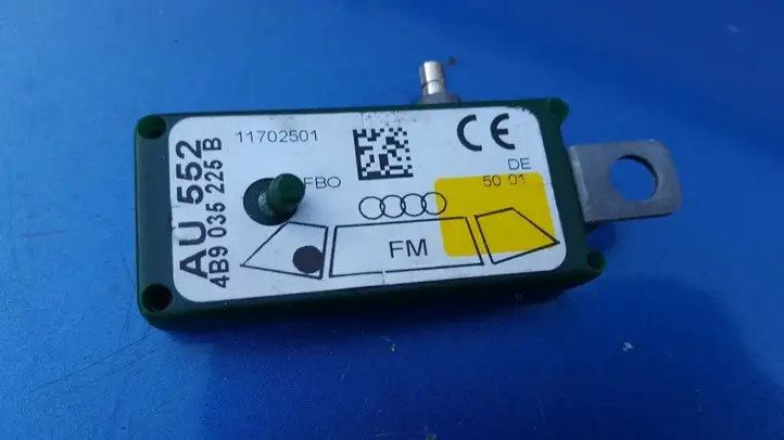 Audi A6 Allroad C5 (2000 - 2006) 4B9035225B Усилитель антенны — фото 1