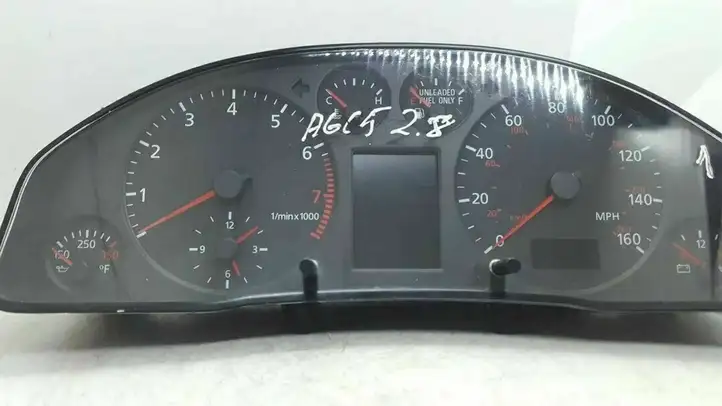 Audi A6 S6 C5 4B (2001 - 2004) 4B0919930l Спидометр — фото 2