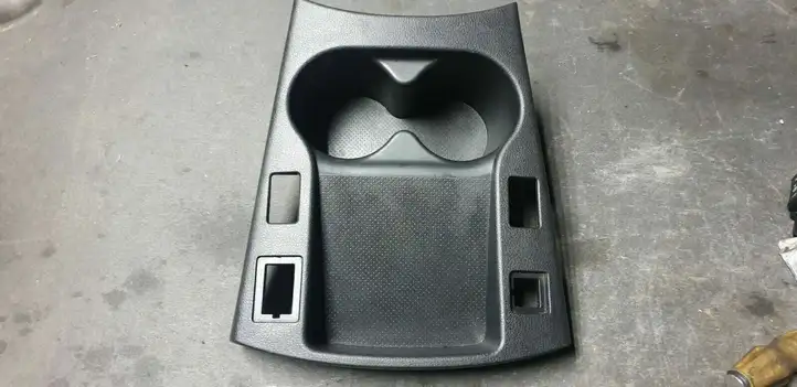 Nissan Leaf I (ZE0) (2010 - 2017) 68922 3NL0A Подстаканник — фото 1