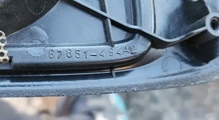 Lexus GX J120 (2002 - 2009) 67651494a2 Накладка бокового динамика — фото 4