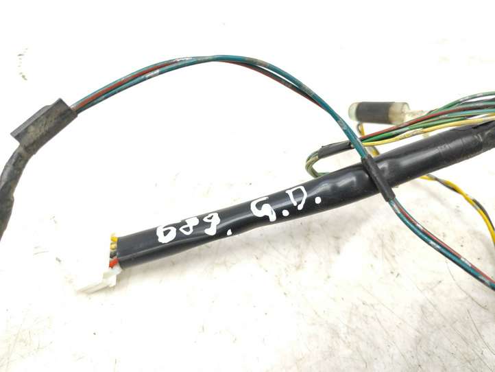 Toyota Avensis T250 (2003 - 2006)  8215305270 Проводка задних дверей