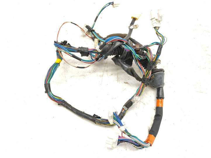 Toyota Avensis T250 (2003 - 2006)  8215205480 Проводка крышки багажника