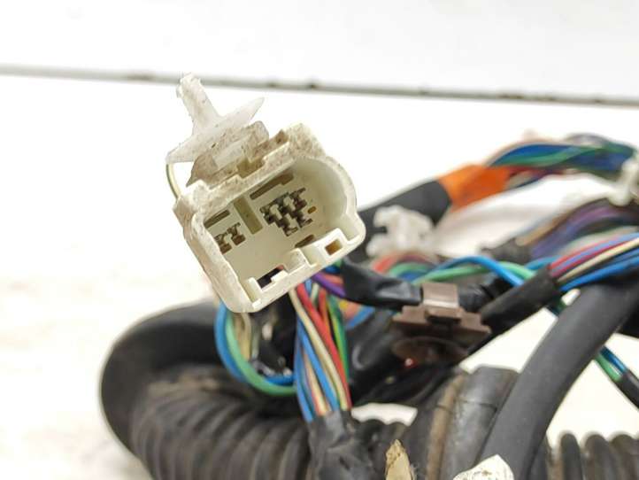 Toyota Avensis T250 (2003 - 2006)  8215205480 Проводка крышки багажника