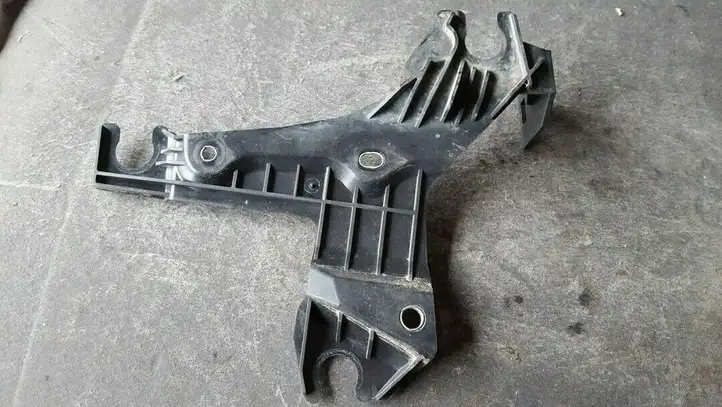 Volvo S80 (2004 - 2006) 30636575 Кронштейн воздушного фильтра — фото 3