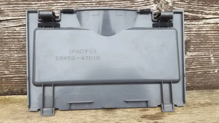 Toyota Prius+ (ZVW40) (2011 - 2018) 8917047110 Прочие детали салона — фото 1