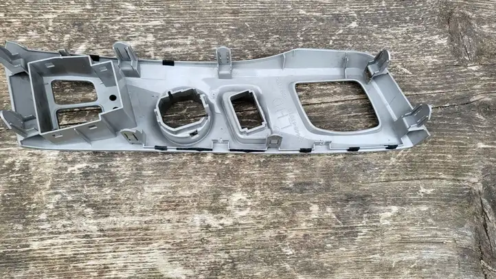 Toyota Prius+ (ZVW40) (2011 - 2018) 5544647070 Рамка рычага КПП — фото 5