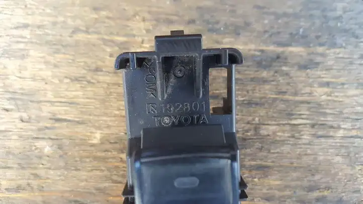 Toyota Prius+ (ZVW40) (2011 - 2018) R192801 Блок кнопок стеклоподъемников — фото 2