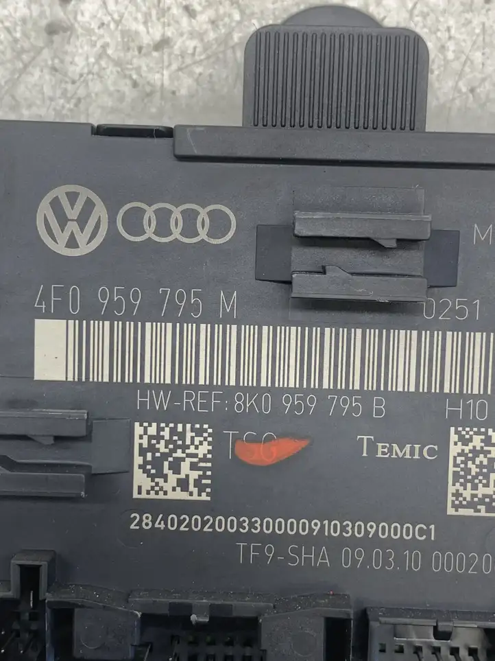 Audi A6 S6 C6 4F (2008 - 2011) 4F0959795M Блок управления дверью — фото 3
