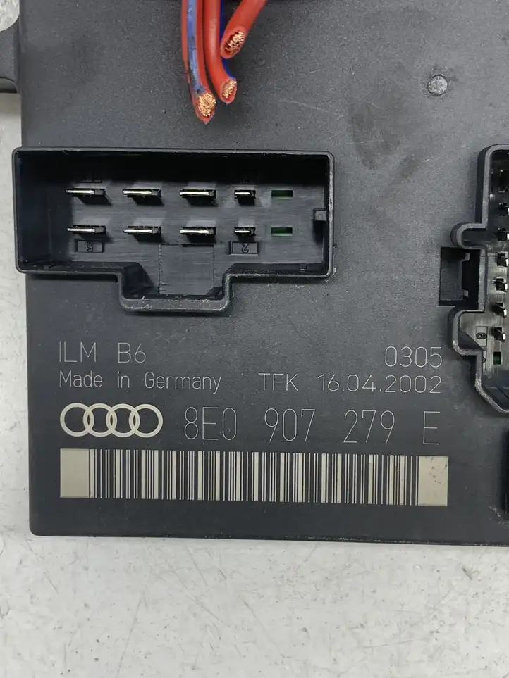 Audi A4 S4 B6 8E 8H (2000 - 2006) 8E0907279E Модуль комфорта — фото 2