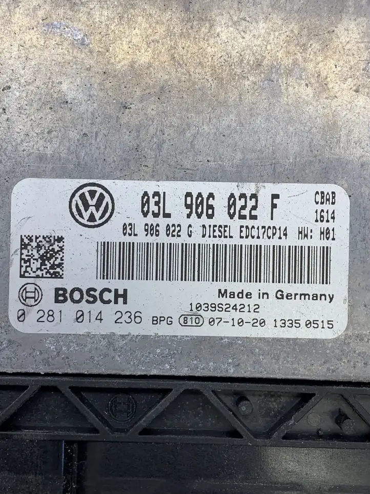 Volkswagen Tiguan (2007 - 2011) 03L906022F Блок управления двигателем (ЭБУ) — фото 3