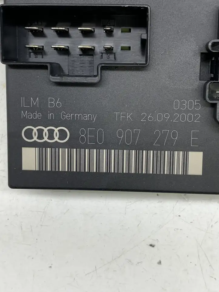 Audi A4 S4 B6 8E 8H (2000 - 2006) 8E0907279E Модуль комфорта — фото 2