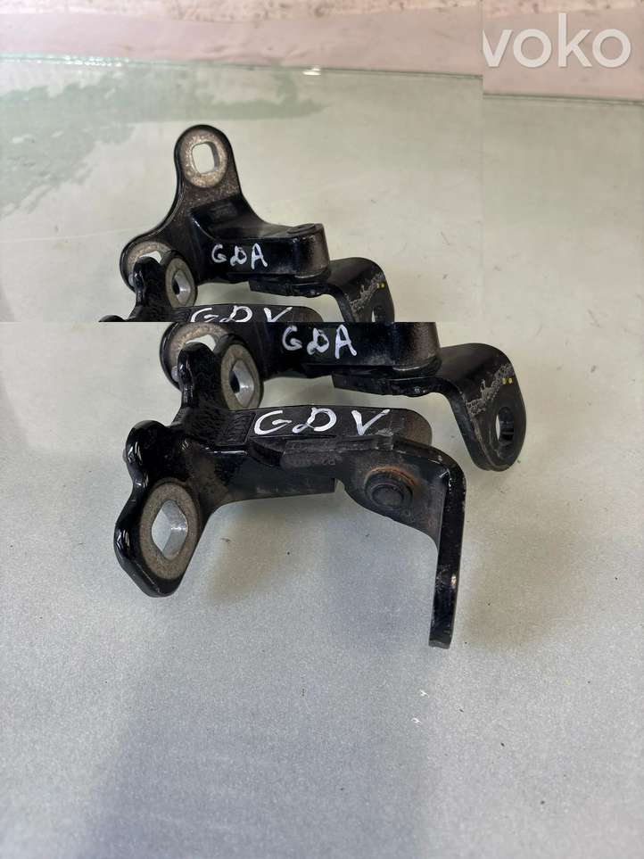 Tesla Model Y (2019 - )  1626080  Комплект петель задней двери