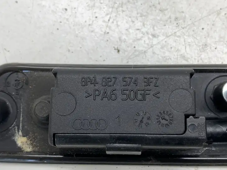 Audi A6 S6 C6 4F (2008 - 2011) 8P4827574 Подсветка номера — фото 2