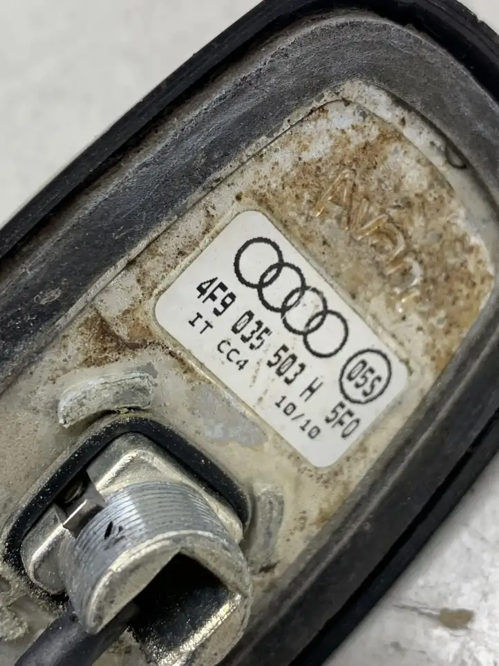 Audi A6 S6 C6 4F (2008 - 2011) 4F9035503H GPS антенна — фото 4