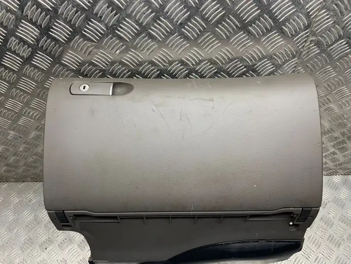 Audi A4 S4 B6 8E 8H (2000 - 2006) 8E1880302B Бардачок в сборе — фото 2