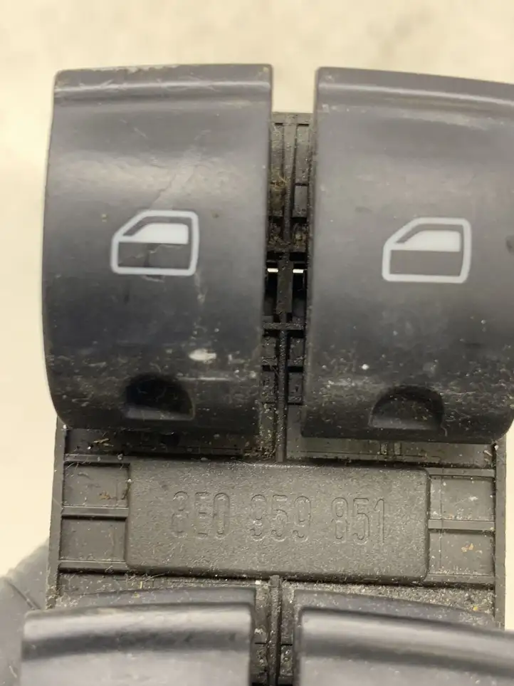 Audi A4 S4 B7 8E 8H (2004 - 2009) 8E0959851 Кнопка стеклоподъемников — фото 3