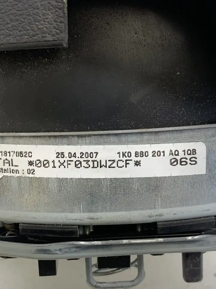 Volkswagen Touran I (2003 - 2010) 1K0880201AQ Подушка безопасности руля — фото 2